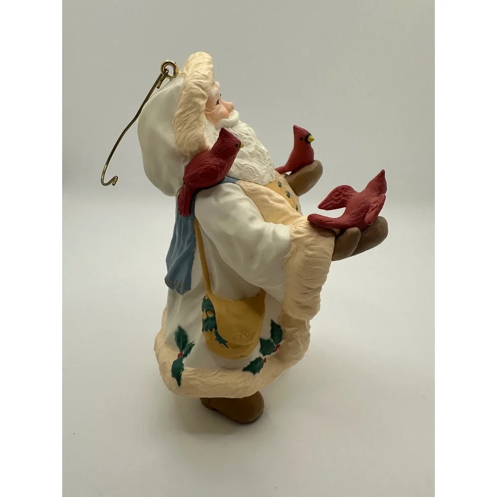 Hallmark 1997 Merry Olde Santa Collector Series‎ Ornament with Cardinals